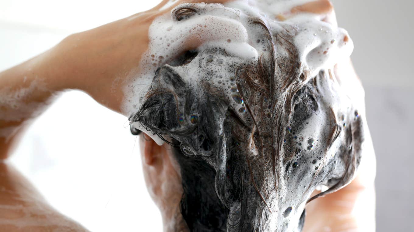 Professor Calls Scholar Disgusting As a result of She Would not Use Shampoo