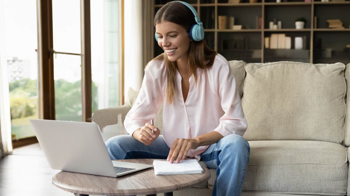 Boss Shares Three Texts She Acquired From Her Gen Z Worker