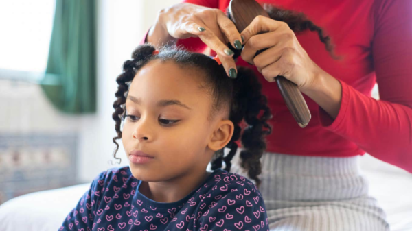 Dad Brings Daughter To Daycare Early So Her Instructor Can Do Her Hair