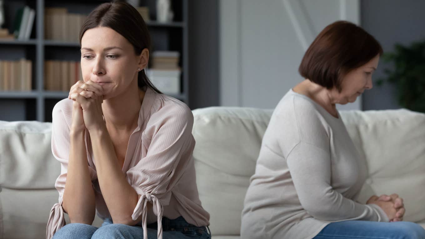 Lady Torn On Whether or not To Attend Brother’s Commencement Or Mother’s Wedding ceremony To Man She Had Affair With